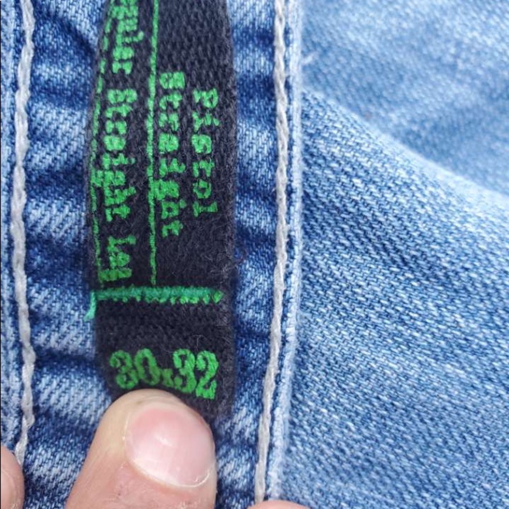 Rock and roll denim’s 30x32